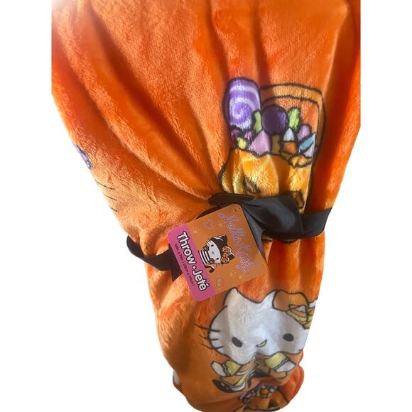 Halloween Hello kitty Candy corn throw 60 by 70 inch - Picture 3 of 5